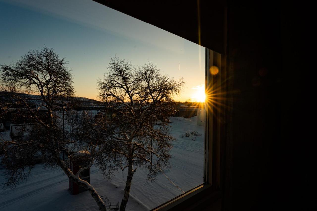 Mix Tana Spiseri Og Overnatting Motel Kültér fotó